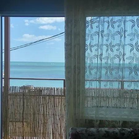 Апартаменти дом у моря *