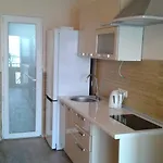 Moe Apartment *